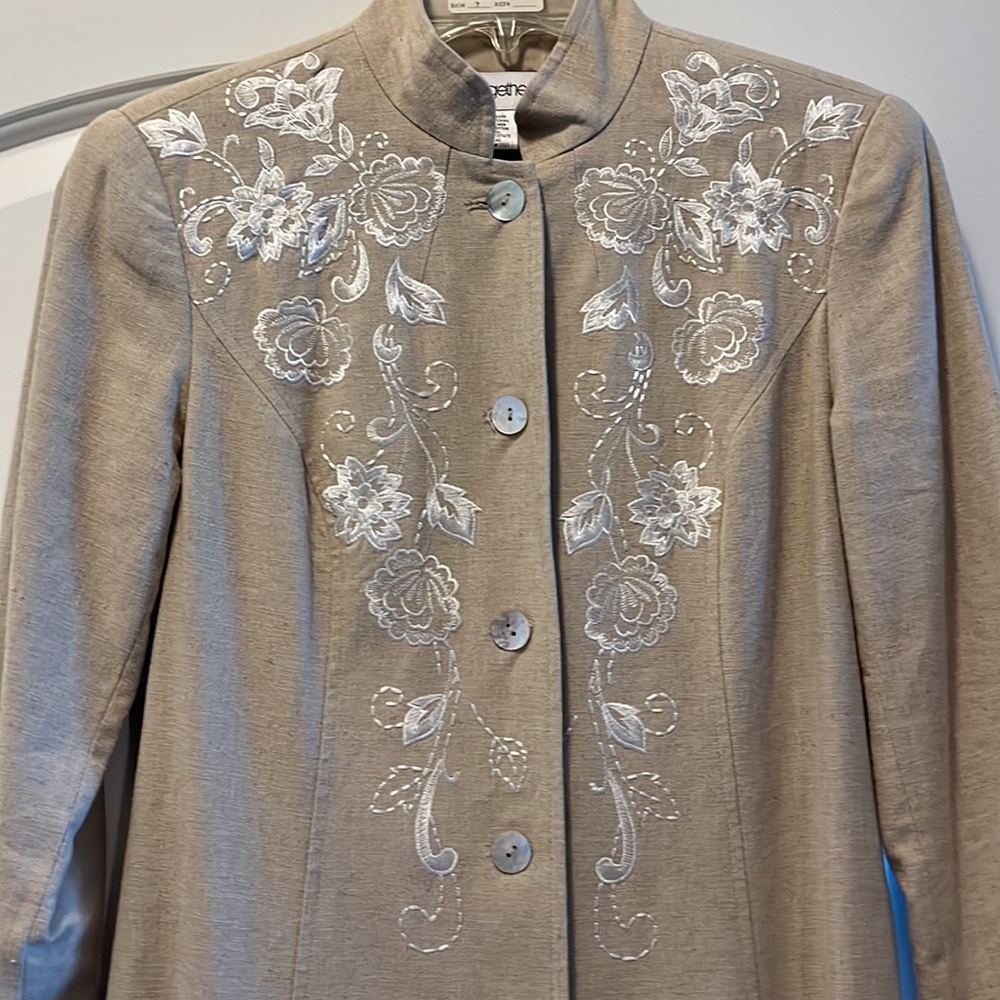 Long linen ladies jacket